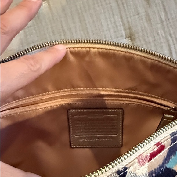 Coach Colorful Circle Pattern Shoulder Bag - Picture 11 of 16